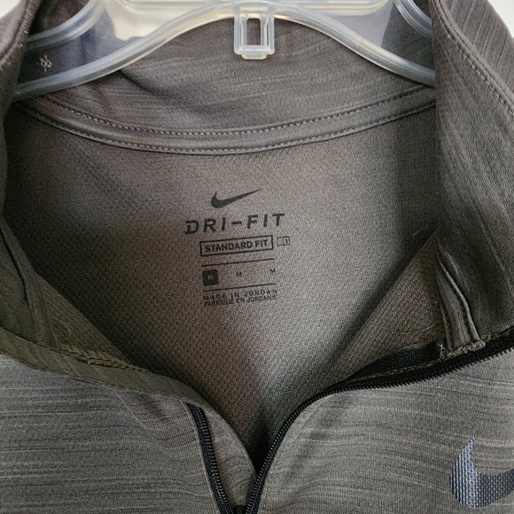Nike Dri Fit Quarter Zip - Picture 2 of 5